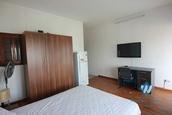 Bright and airy studio apartment for rent in Xuan Dieu alley, Tay Ho, Hanoi